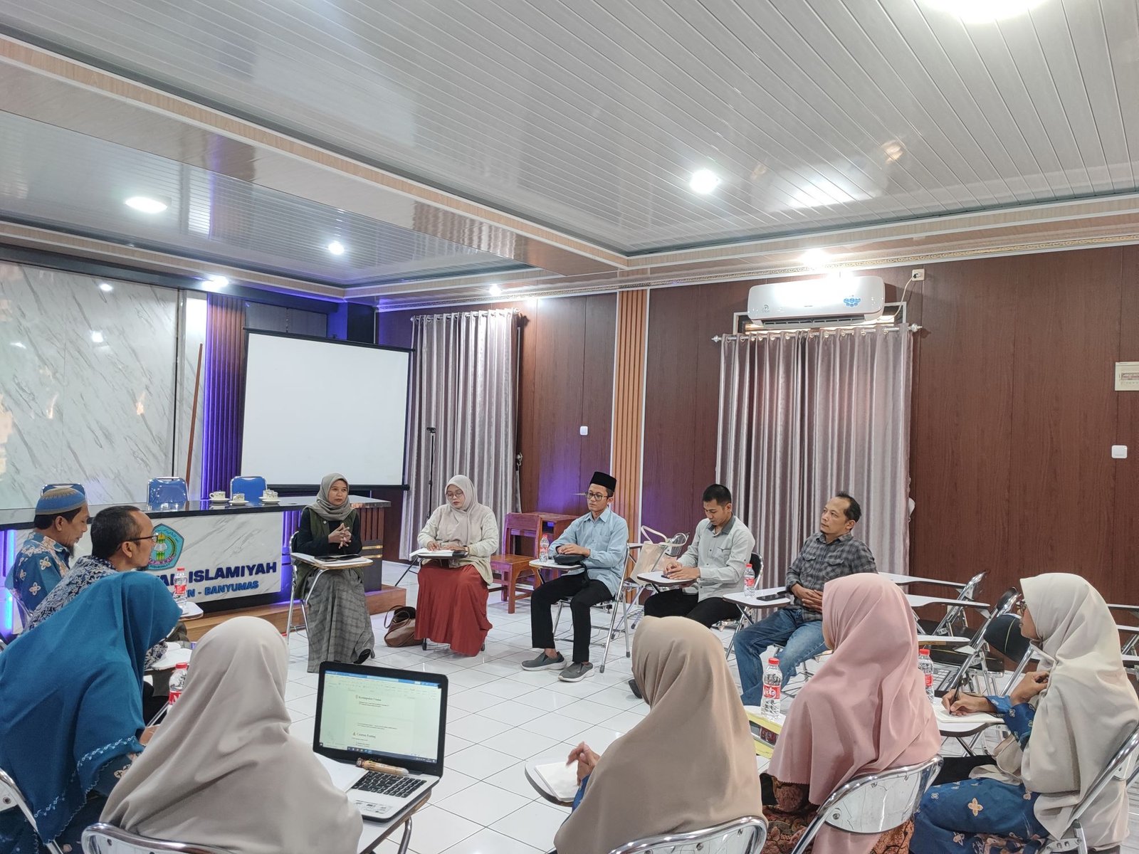 PPSDA IKAPMAWI Bedah Tuntas Masa Depan Alumni: Dari Kursi Kampus hingga Pintu Industri